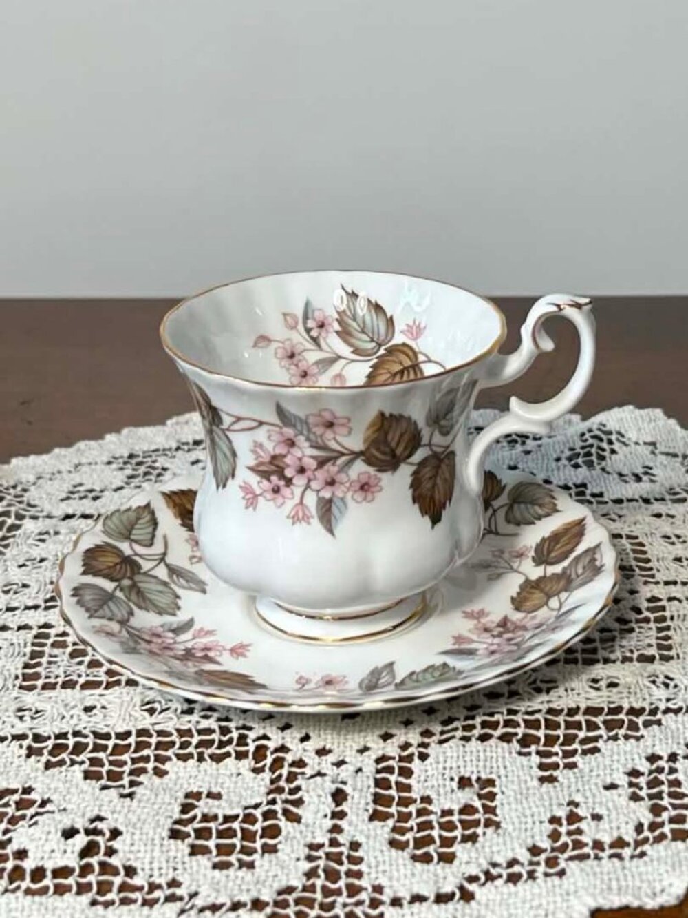 Royal Albert Linden Lea bone china teacup and saucer set